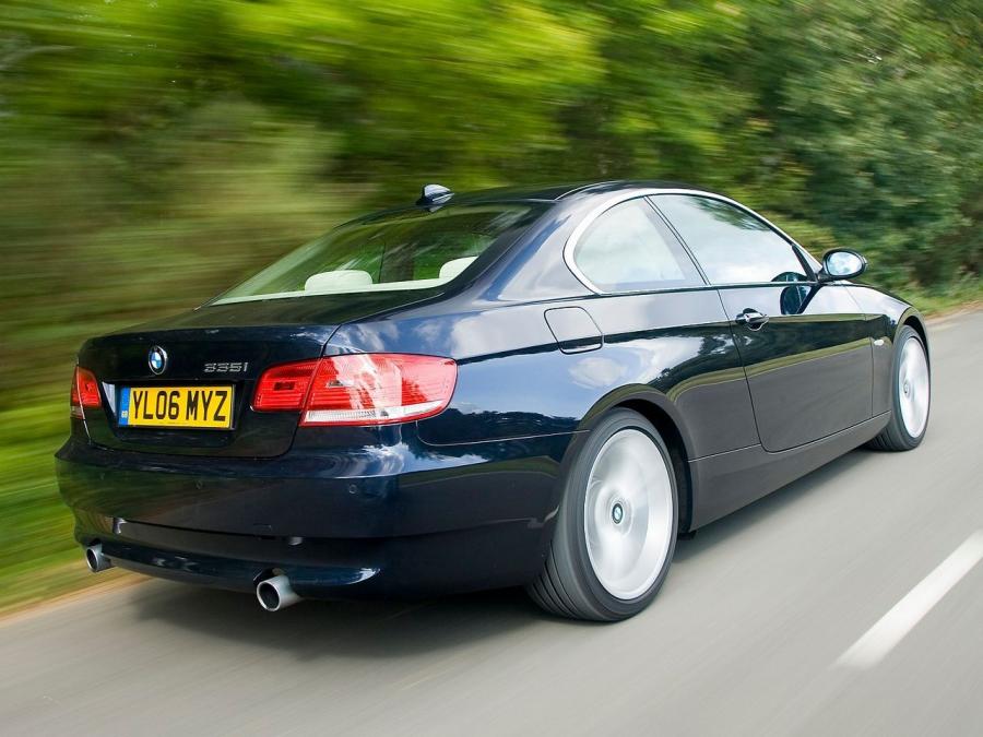  BMW 335i Coupe 2007 года  (UK) (фото 9 из 14)